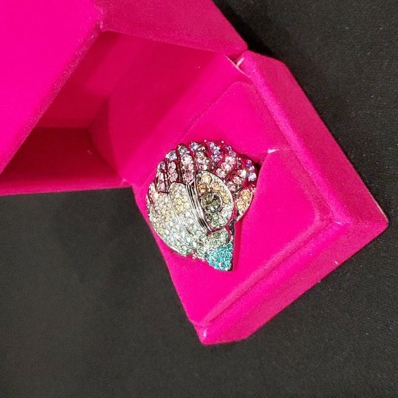 KURT GEIGER LONDON SILVERTONE EAGLE RING SIZE 8 - Picture 3 of 11